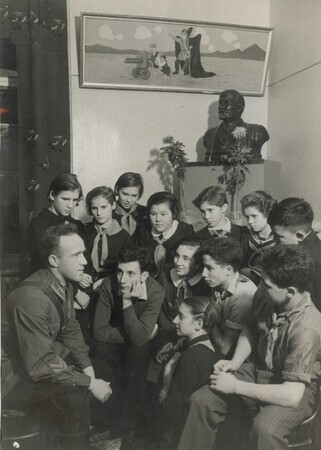 Soviet Officer Visits with Spanish Children and Youth Miniature